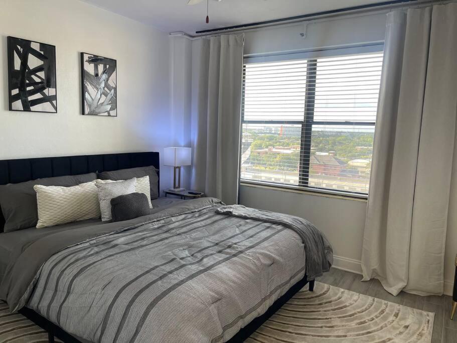 Luxury Skyrise Condo Downtown Jax Jacksonville Exterior photo
